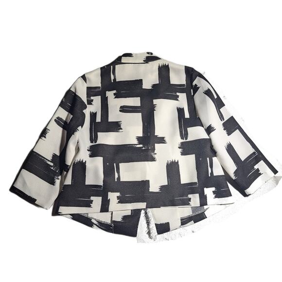 Chico's White Black Bold Geometric Print Single Button Casual Swing Jacket 1 M - Picture 2 of 4
